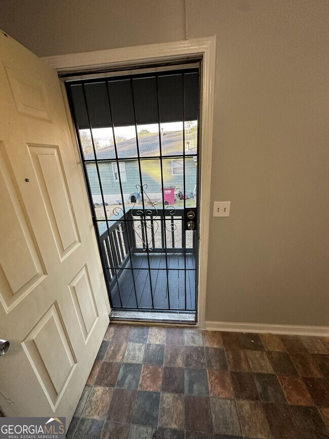 Foto del edificio - 1463 Bankston Ave