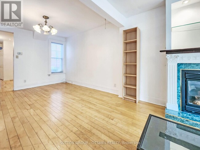 Building Photo - 171 Cathcart St