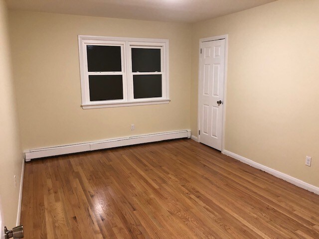 Building Photo - 24 Dinallo St