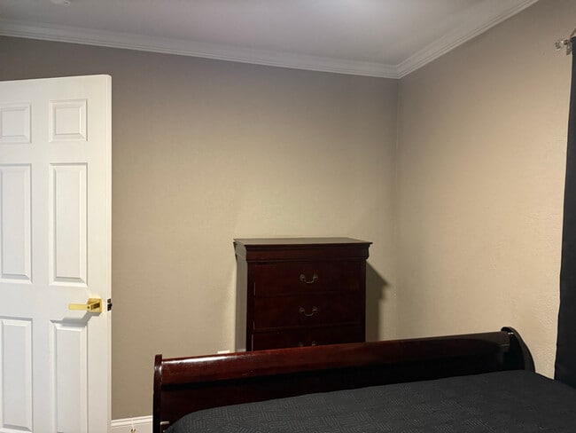 Photo - 14 Oneda Dr House