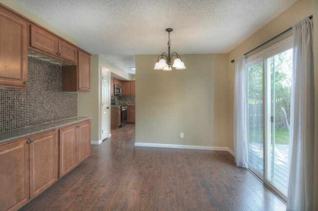Foto del edificio - 3680 Pennyroyal Ln