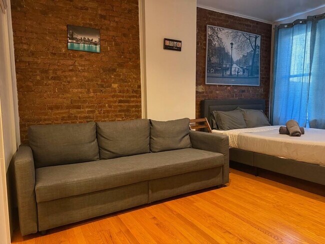 Foto del edificio - 335 E 94th St