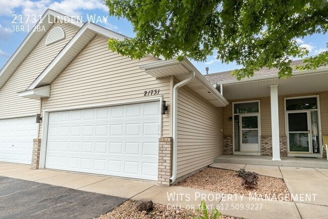 Building Photo - 21731 Linden Way
