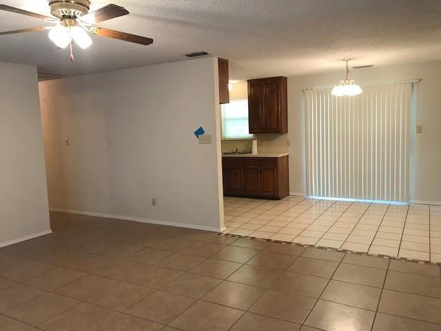 Foto del edificio - 1733 Chachalaca Ln