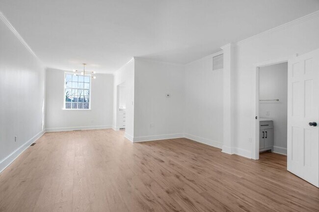 Foto del edificio - 1216 Sophia St