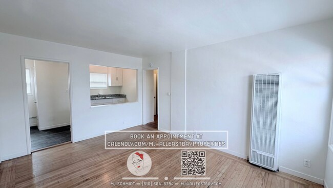 Foto del edificio - Remodeled top floor 1 Bd with hardwood flooring and spacious modern kitchen $1850