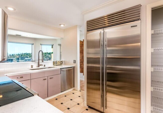 Foto del edificio - 2 bedroom in Seattle WA 98102