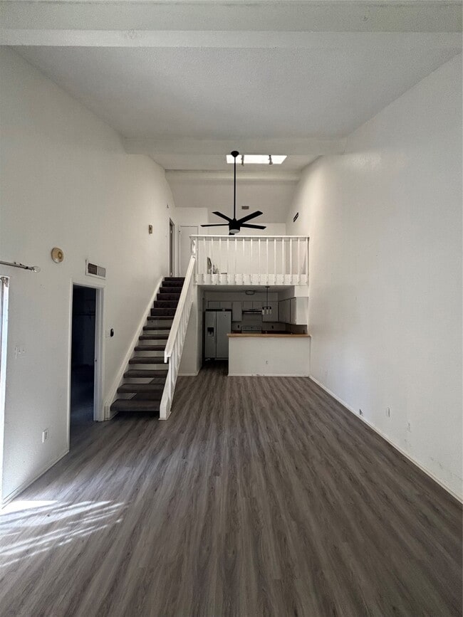 Building Photo - 6347 Cattails Ln