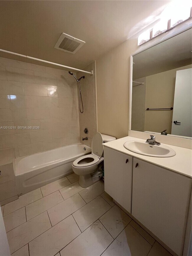 Foto del edificio - 2740 SW 28th Terrace