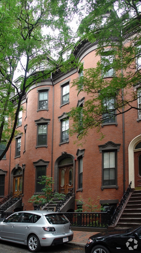 Building Photo - 40-42 Upton St