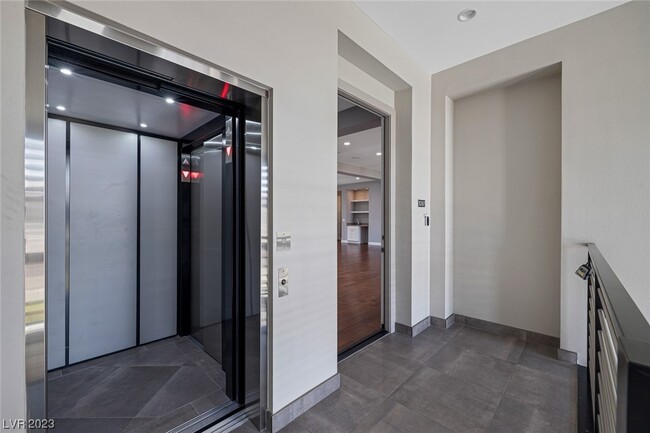 Building Photo - 11280 Granite Ridge Dr