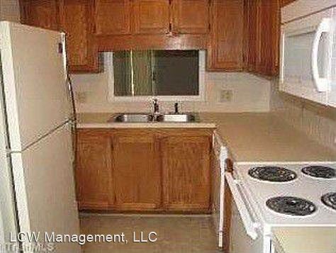 Building Photo - 2 br, 2.5 bath House - 5903 King Charles Ct