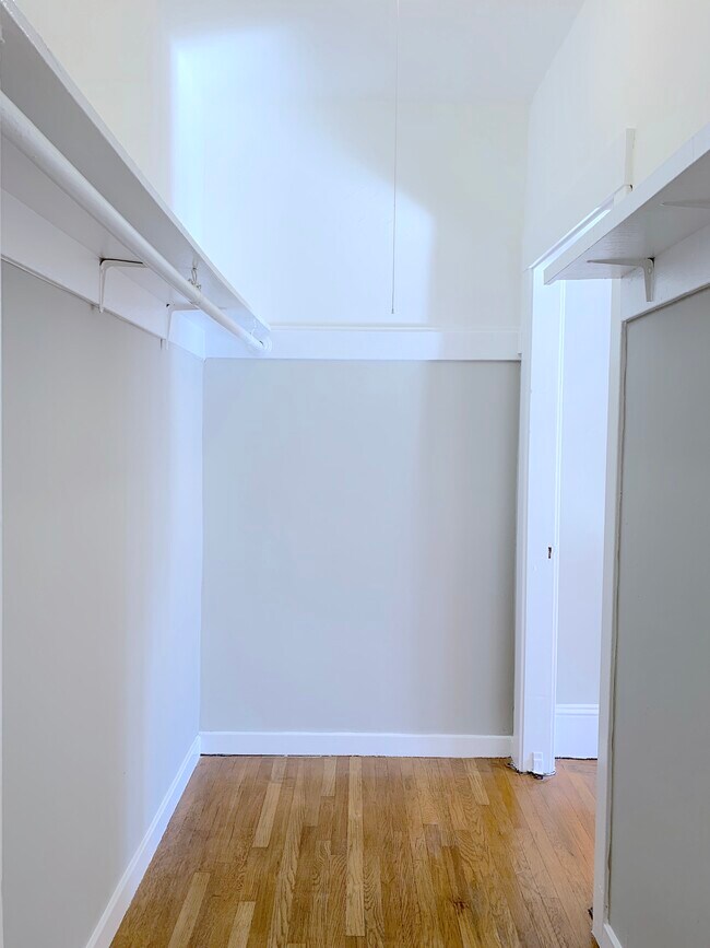 Foto del edificio - 730 O'Farrell St