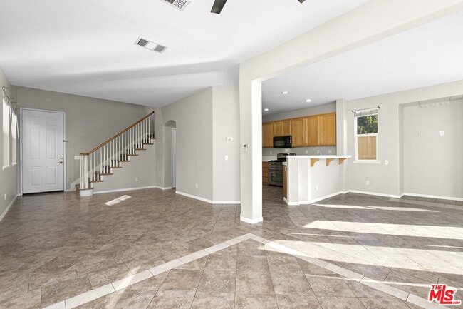Building Photo - 30319 Cedar Oak Ln