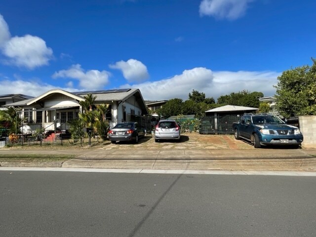 Primary Photo - 2140 Dole St