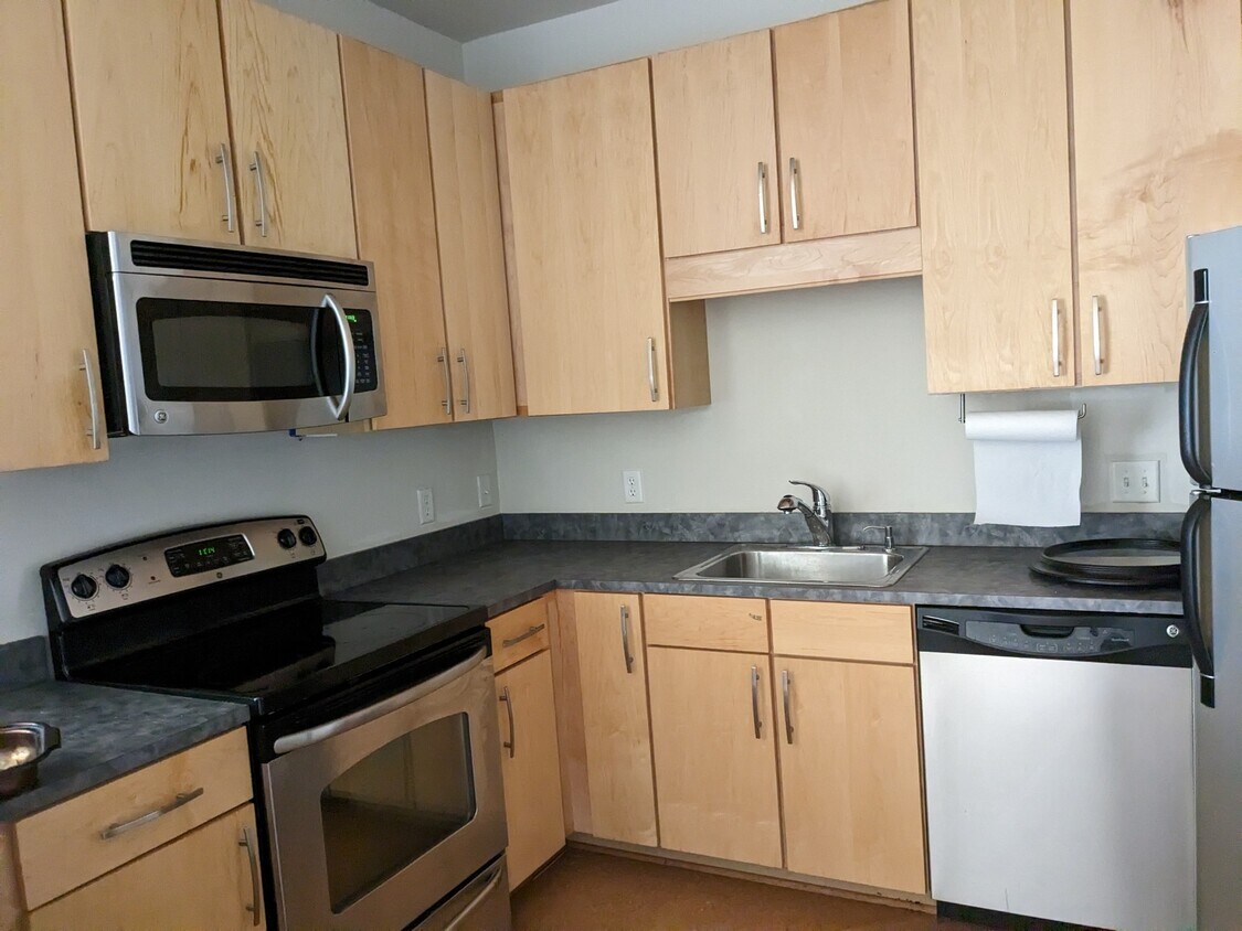 1600 Fulton Ave Unit 204, Charlotte, NC 28205 Condo for Rent in