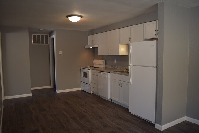 Building Photo - 112 Wood Ct