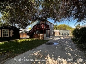 Building Photo - 516 18th Ave N Building Photo - 516 18th Ave N