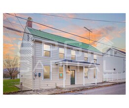 Building Photo - 12986 Main St