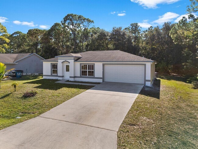 Foto del edificio - 1774 Glenridge St NW