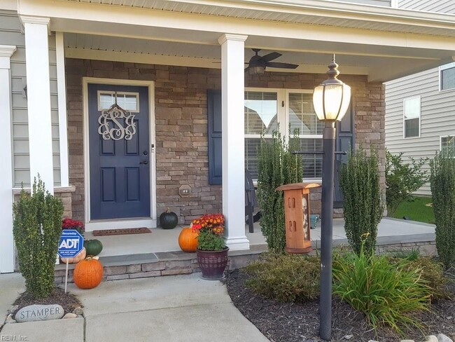 Foto del edificio - 113 Oak Hill Ln