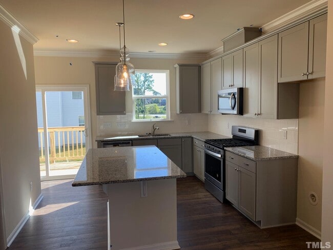 Foto del edificio - 1103 Finch Ct