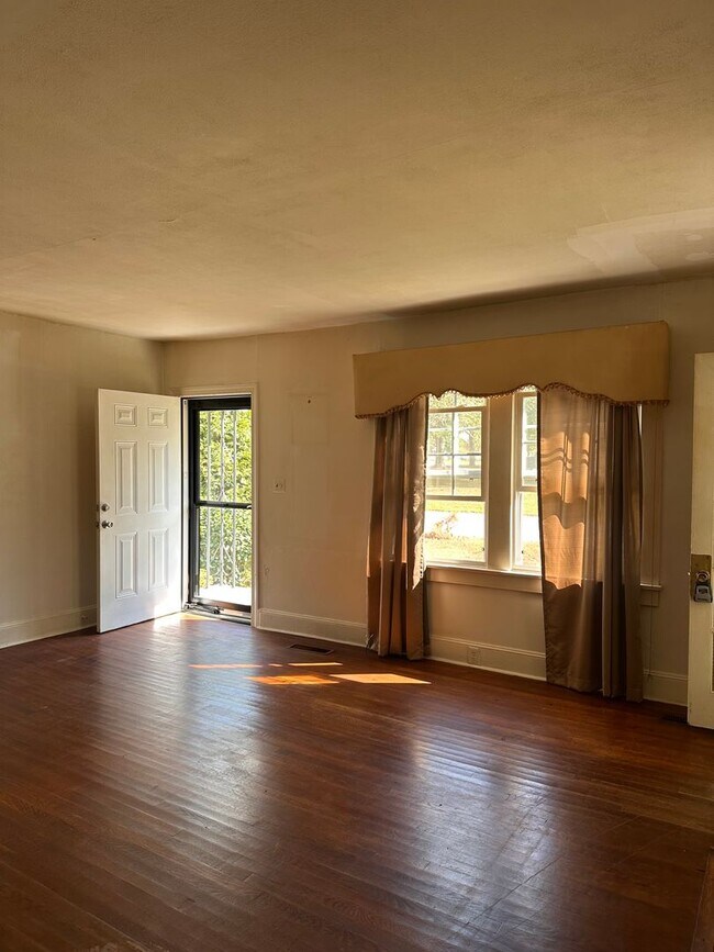 Foto del edificio - RENTAL HOME 2BD/1BTH