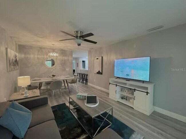 Foto del edificio - 2798 Club Cortile Cir