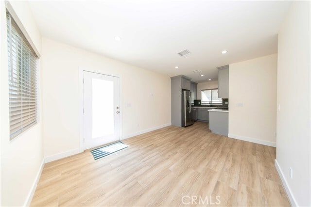 Building Photo - 1053 E Angeleno Ave