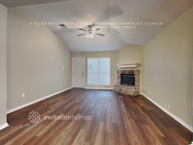 Building Photo - 8175 Spruce Valley Dr