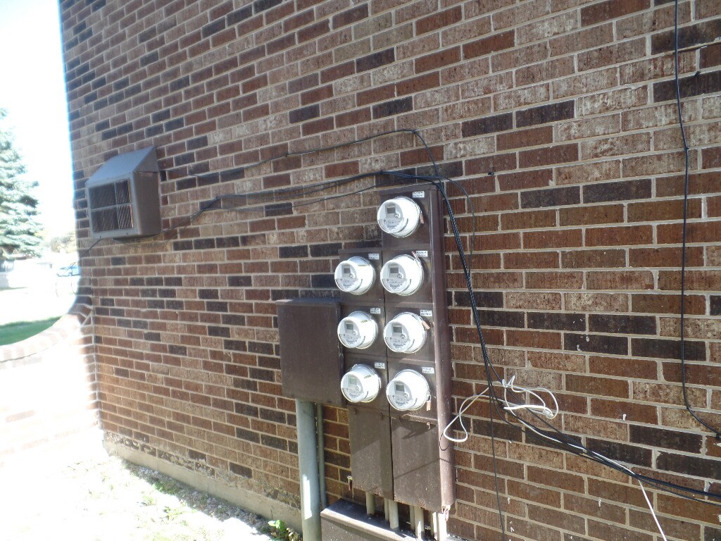 Primary Photo - 3045 Bernice Rd