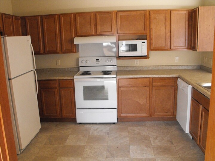 Oconomowoc School Apartments Apartments in Oconomowoc, WI