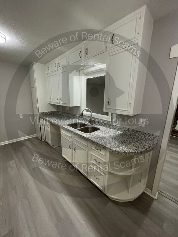 Building Photo - 308 Cleary Rd