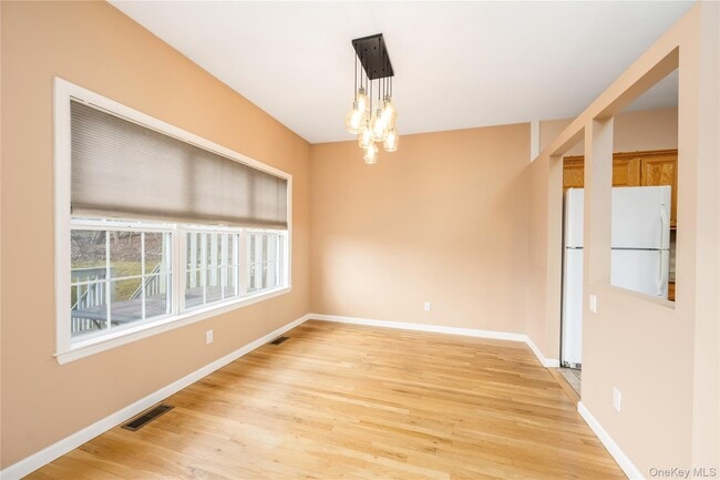 Building Photo - 1476 Iroquois St