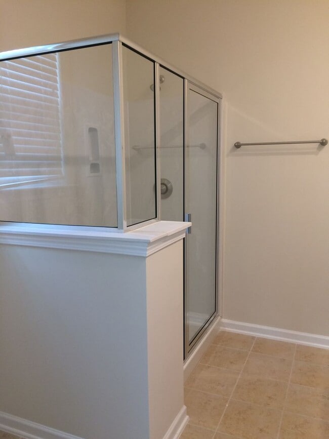 Foto del edificio - Beautiful townhome in International Club