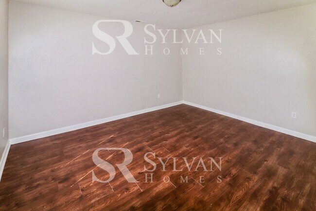 Foto del edificio - Life Just Got Better!