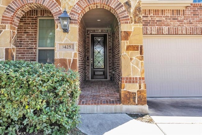Building Photo - 3425 De Soto Loop