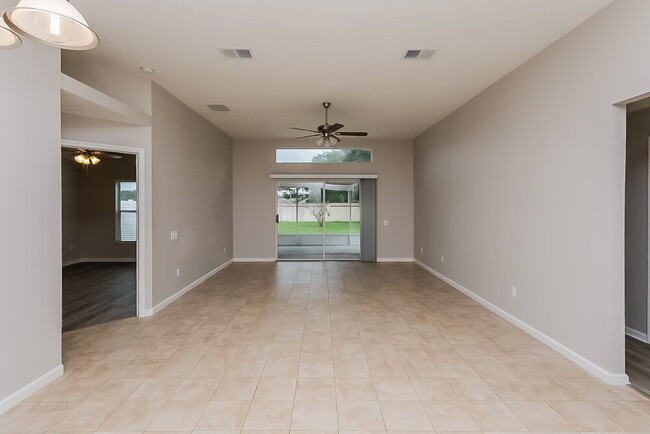 Foto del edificio - 10504 Egret Haven Ln