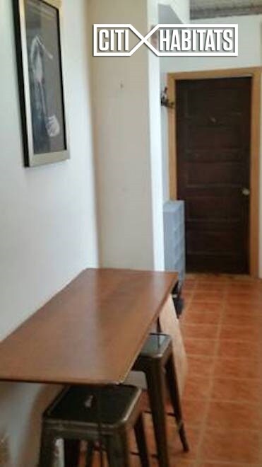 Foto del edificio - 292 E 3rd St