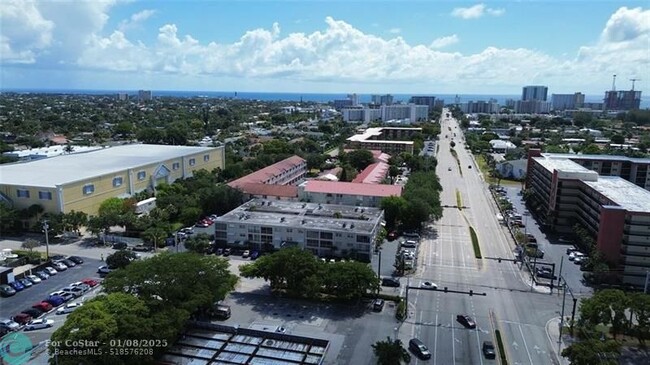 Building Photo - 2301 NE 14th Street Causeway