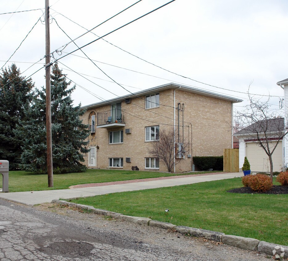 Foto del edificio - 860 Moyer Ave