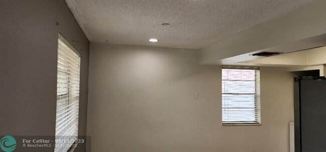 Building Photo - 11440 NW 39th St