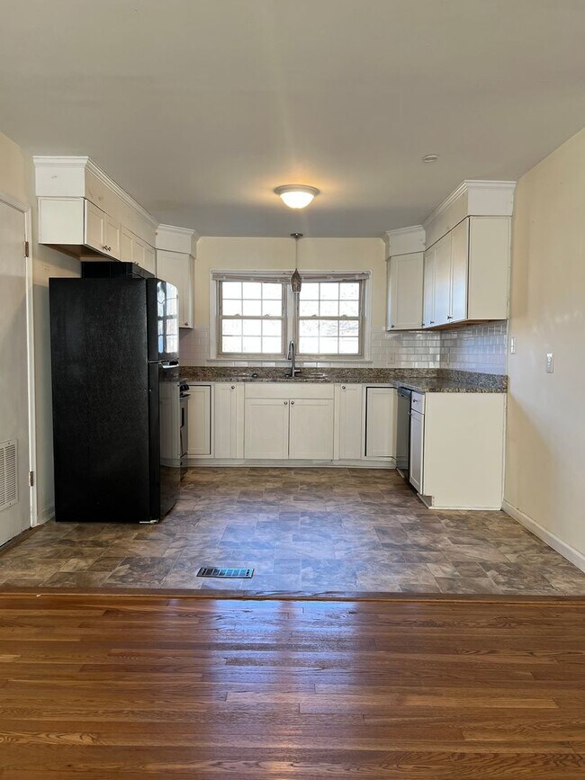 Foto del edificio - 8530 Orcutt Ave