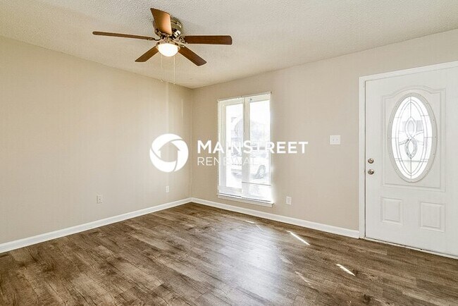 Foto del edificio - 3 Bedroom Pet-Friendly Home in Memphis, TN with Main Street Renewal
