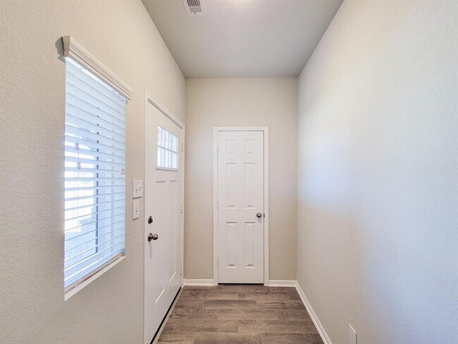 Foto del edificio - 32403 Dew Crest St