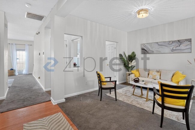 Building Photo - Unit