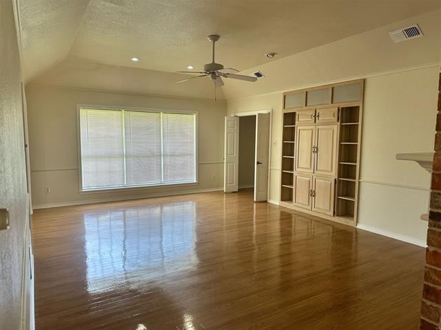 Foto del edificio - 5406 Wedgefield Rd