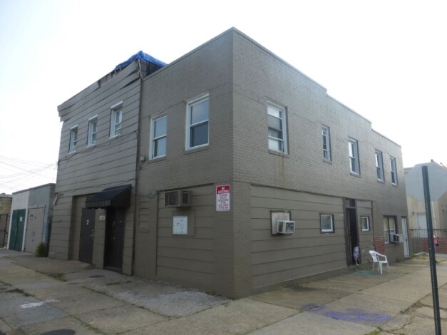 Primary Photo - 1181-1185 James St