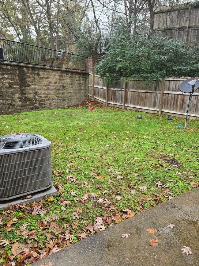 Foto del edificio - Townhouse for Lease