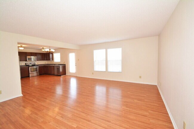 Building Photo - 7770 Brandenburg Way